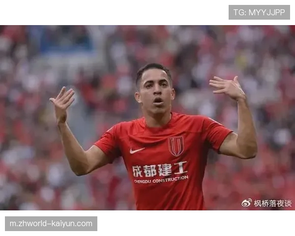 罗慕洛前腰位置串联作用显著 蓉城进攻组织依赖其传球视野 罗慕洛前腰位置串联作用显著 蓉城进攻组织依赖其传球视野